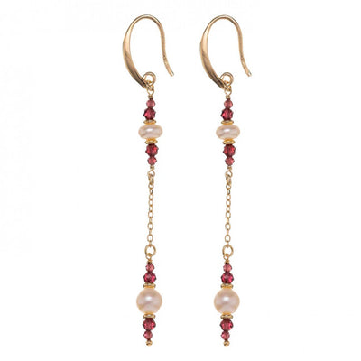 Orecchini pendenti Alisia Scarlet in argento 925 placcato oro 18K con granato e perle