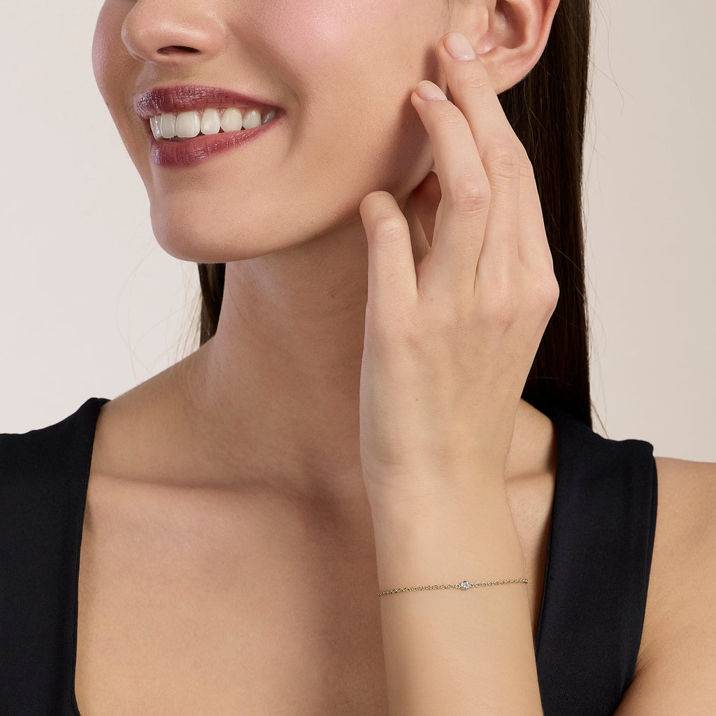 Bracciale Kidult Infinity in Acciaio Dorato con Diamante Lab-Grown 0,03 ct - vista 4