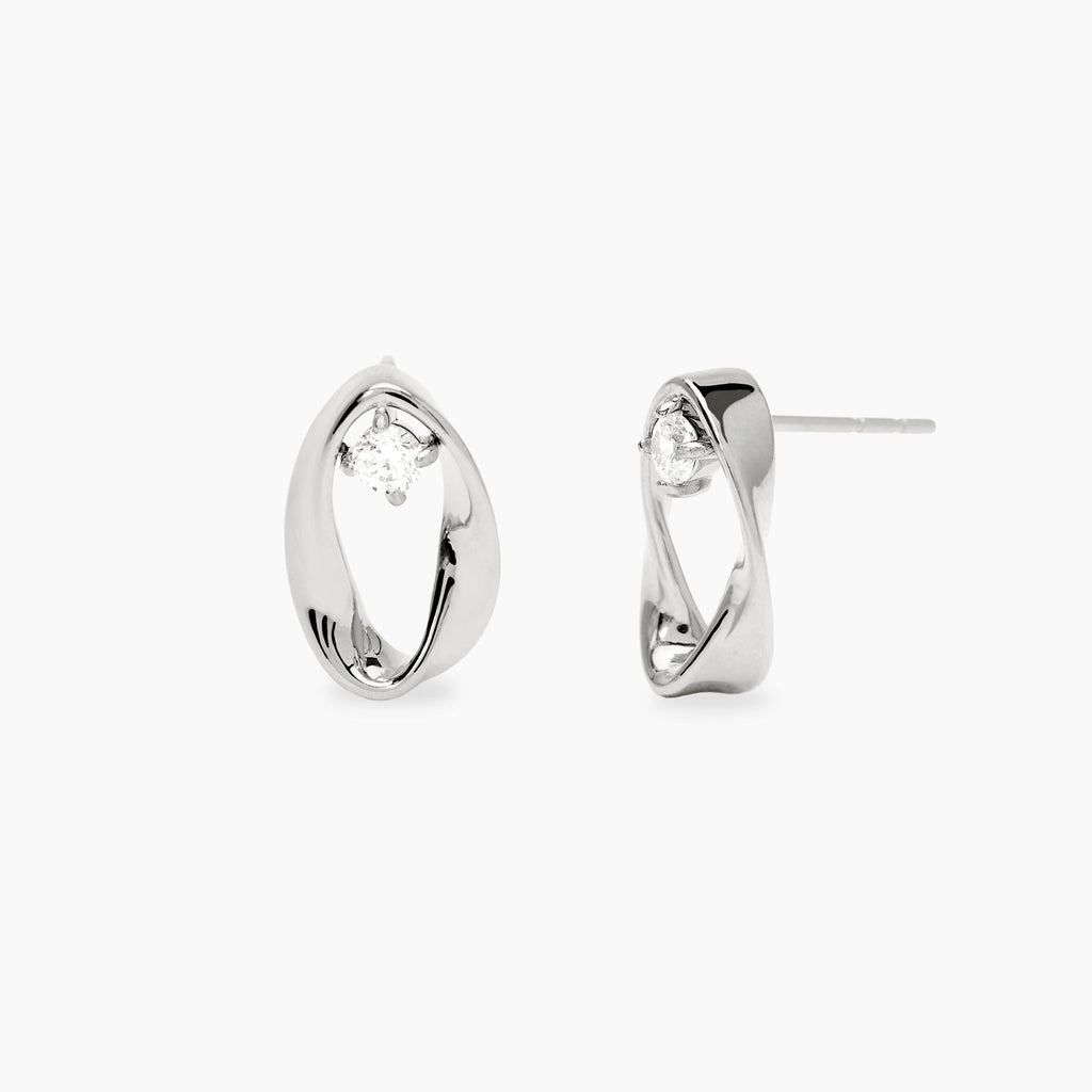 Orecchini Kidult Style Acciaio Ritorti con Zircone