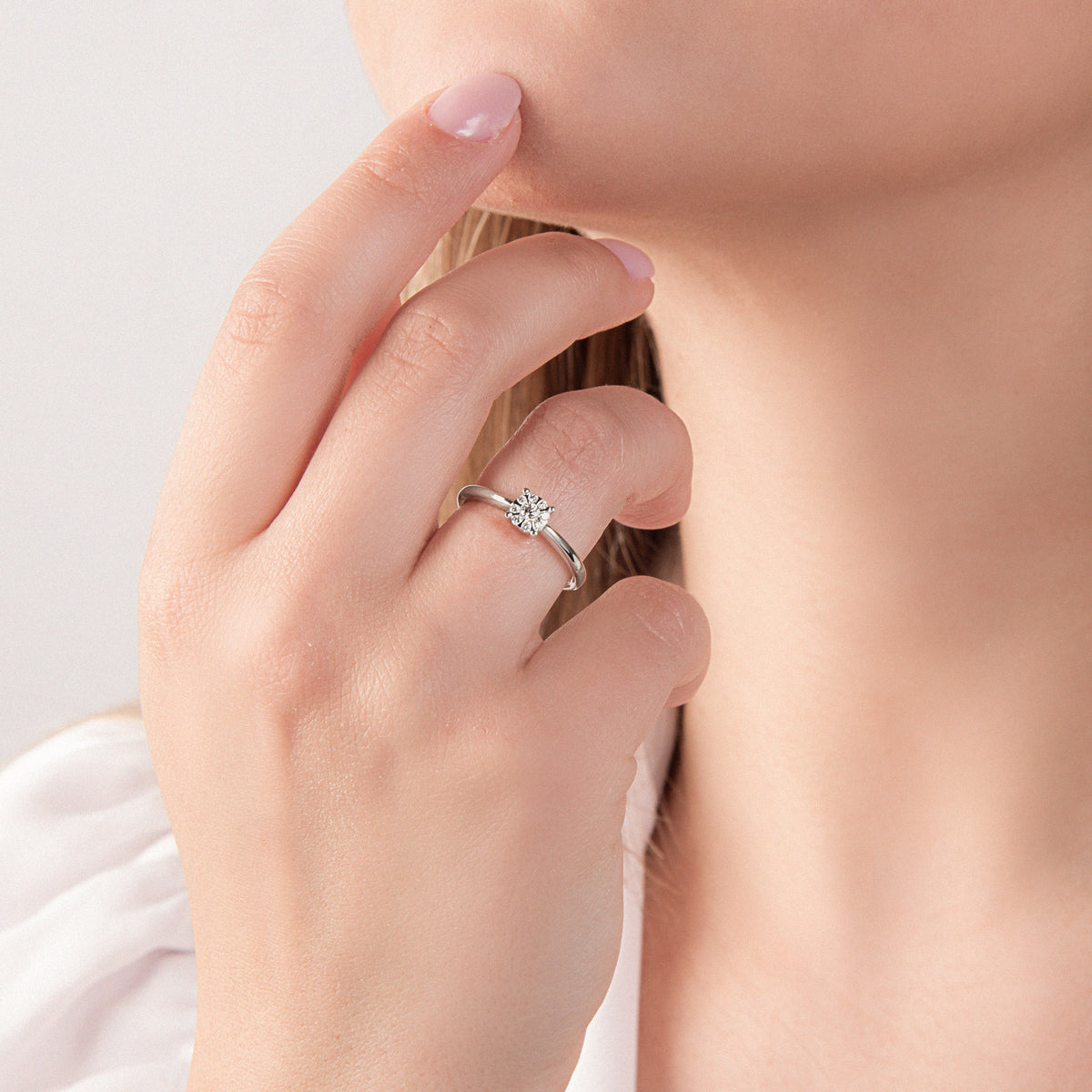 Anello Mirco Visconti Oro 18kt e Diamanti 0,17ct indossato