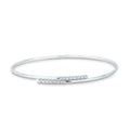 Bracciale rigido aperto Mirco Visconti in oro bianco 18kt con diamanti 0,19 ct sulle due estremità affiancate, su fondo bianco
