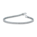 Bracciale tennis Mirco Visconti in oro bianco 18kt con diamanti 2,12 ct a griffe quadra, chiusura a scatola aperta, su fondo bianco