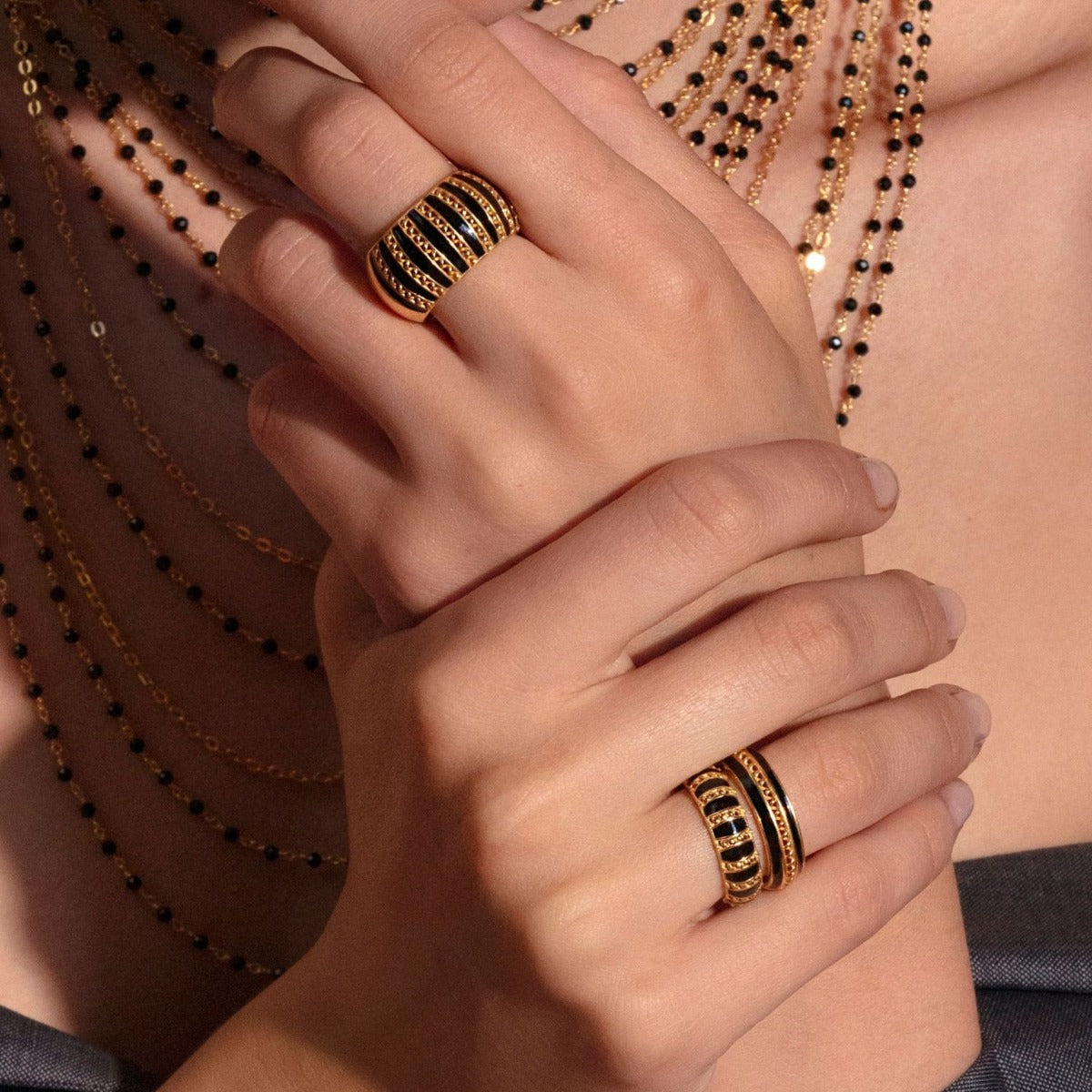 Anello Maman et Sophie Trame Fascia Alta Smalto Nero - vista 2